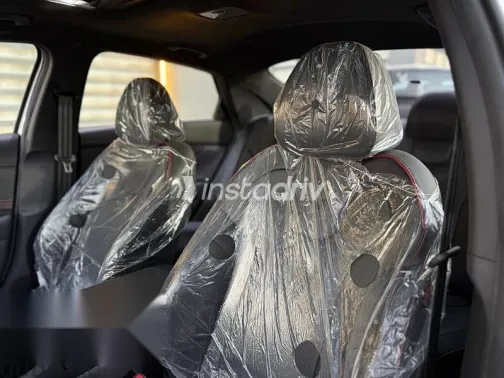 Hyundai Elantra 2024 White New for Sale - 9