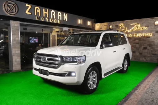 تويوتا لاند كروزر 2019 أبيض مستعملة للبيع - 1