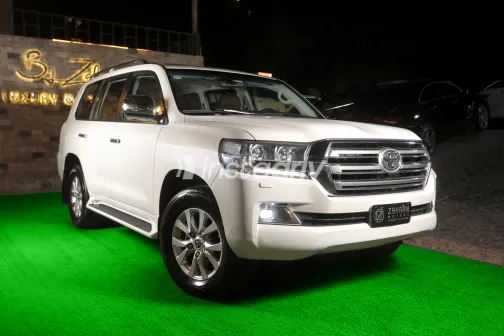 تويوتا لاند كروزر 2019 أبيض مستعملة للبيع - 5