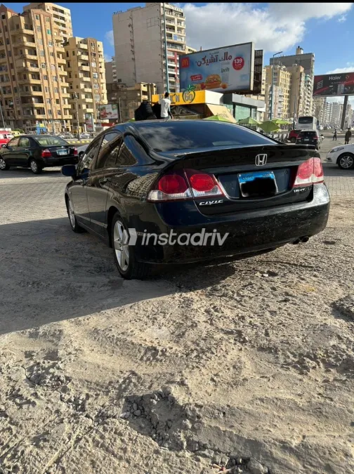 Honda Civic 2011 White Used for Sale - 6