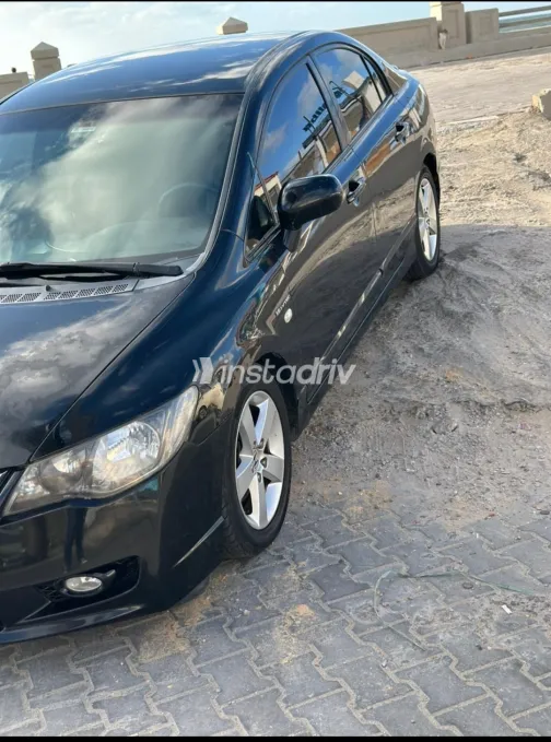 Honda Civic 2011 White Used for Sale - 8