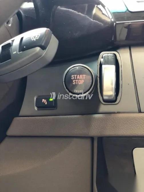 بي ام دبليو 740 2007 أزرق غامق مستعملة للبيع - 6