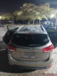 Kia Carens 2015 Gray Used for Sale