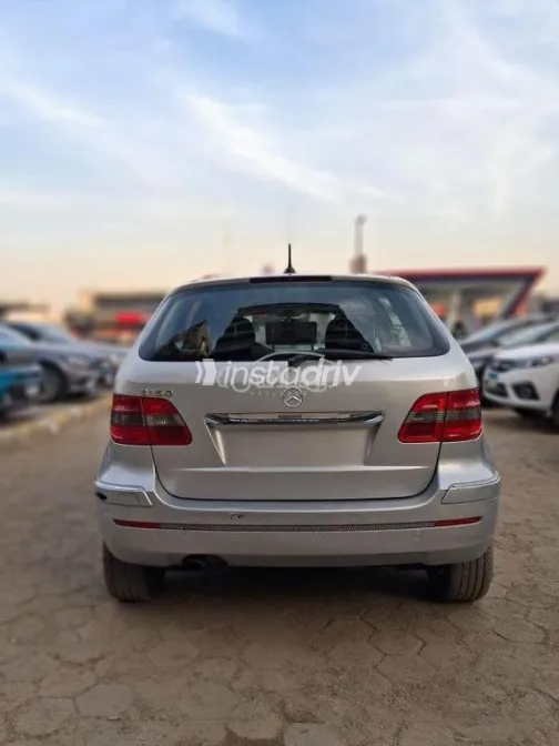 مرسيدس B 150 2006 فضي مستعملة للبيع - 2