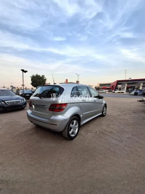 مرسيدس B 150 2006 فضي مستعملة للبيع - 3