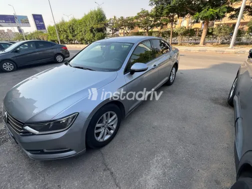 فولكس فاغن باسات 2019 أبيض مستعملة للبيع - 2