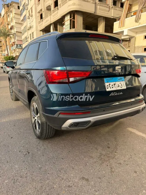 سيات اتيكا 2023 أبيض مستعملة للبيع - 2