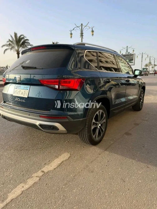 سيات اتيكا 2023 أبيض مستعملة للبيع - 3