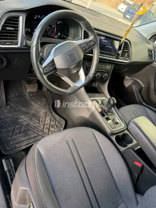 سيات اتيكا 2023 أبيض مستعملة للبيع - 4