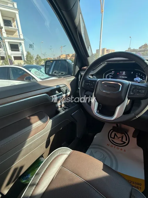 جى ام سى سييرا 2025 أبيض مستعملة للبيع - 2