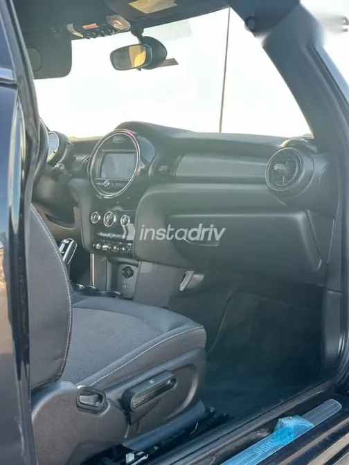 Mini Cooper 2021 Black Used for Sale - 10