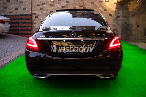 مرسيدس C 180 2019 أبيض مستعملة للبيع - 1