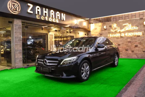 مرسيدس C 180 2019 أبيض مستعملة للبيع - 2