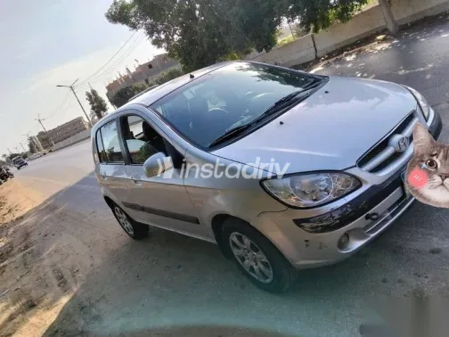 هيونداي جيتز 2008 فضي مستعملة للبيع - 1