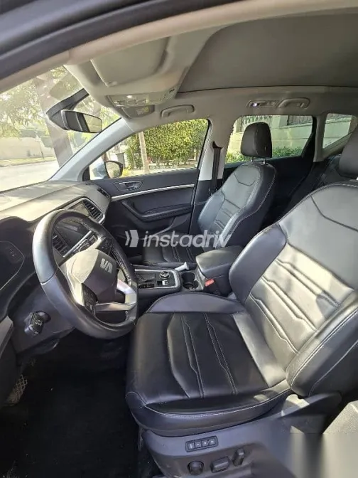 سيات اتيكا 2023 رمادي مستعملة للبيع - 2