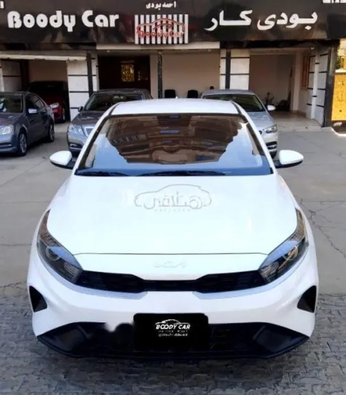 كيا K3 2022 أبيض مستعملة للبيع - 1