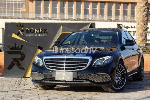 Mercedes E 300 2020 Black Used for Sale - 4