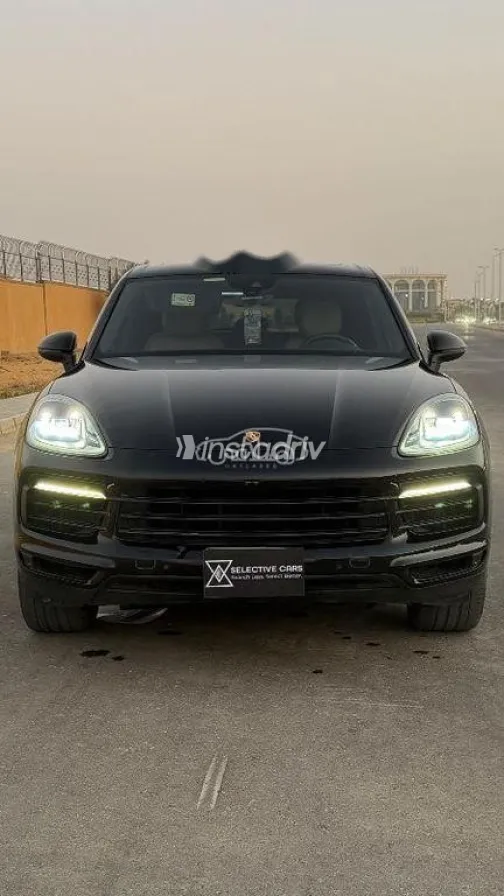 Porsche Cayenne S 2019 Black Used for Sale - 1