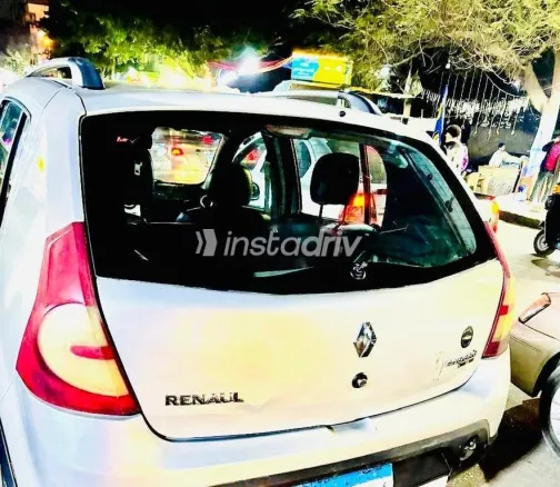 رينو سانديرو  ( ستيب  واى ) 2013 فضي مستعملة للبيع - 4