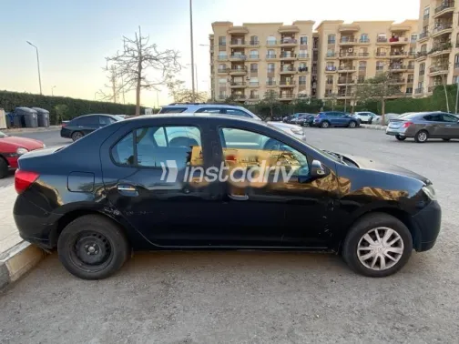 رينو لوجان 2015 أسود مستعملة للبيع - 4