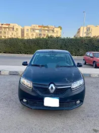 رينو لوجان 2015 أسود مستعملة للبيع