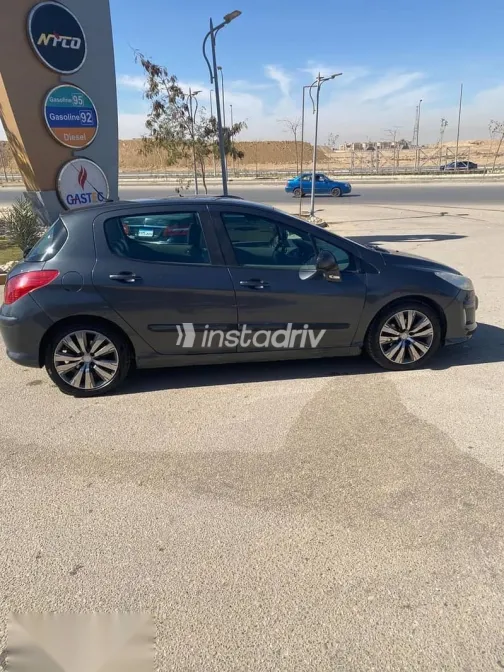 Peugeot 308 2008 Gray Used for Sale - 3