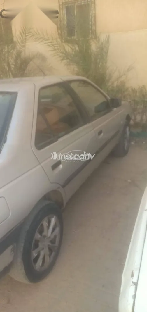 Peugeot 405 2007 Silver Used for Sale - 7