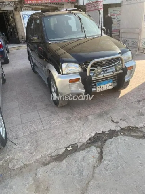 دايهاتسو جراند تريوس 2000 أسود مستعملة للبيع - 2