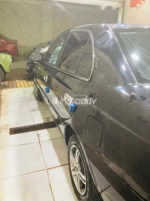 Hyundai Verna 2013 Black Used for Sale - 3