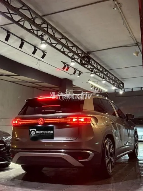 Volkswagen ID 6 2022 Gray Used for Sale - 3