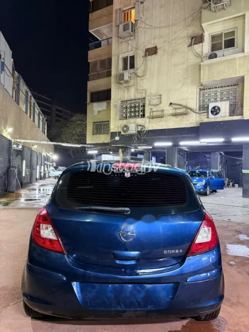 اوبل كورسا 2014 أزرق غامق مستعملة للبيع - 4