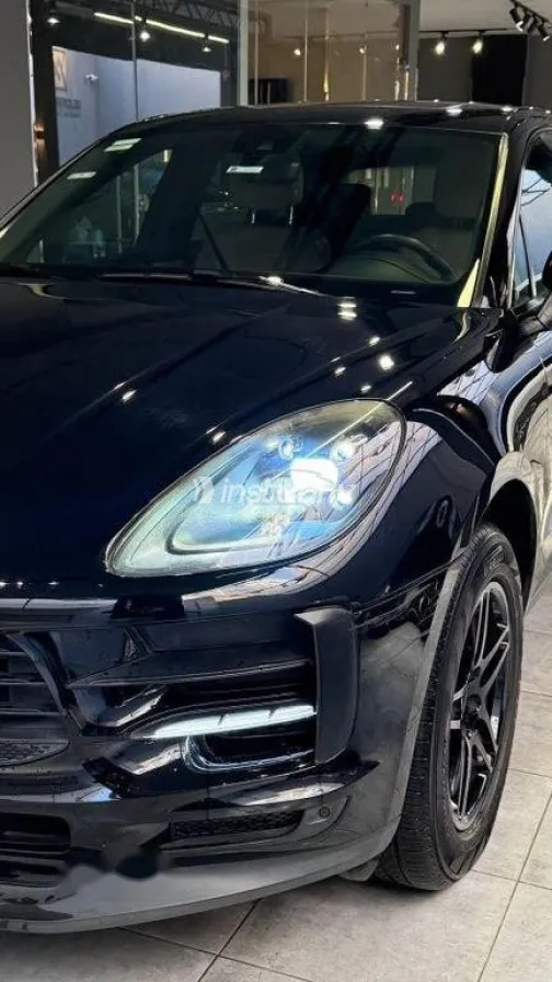 بورش ماكان 2021 أسود مستعملة للبيع - 3