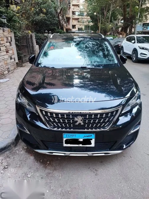 بيجو 3008 2021 أسود مستعملة للبيع - 1