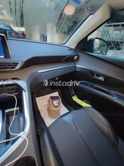 بيجو 3008 2021 أسود مستعملة للبيع - 2