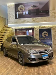 Hyundai Elantra 2017 Gold Used for Sale