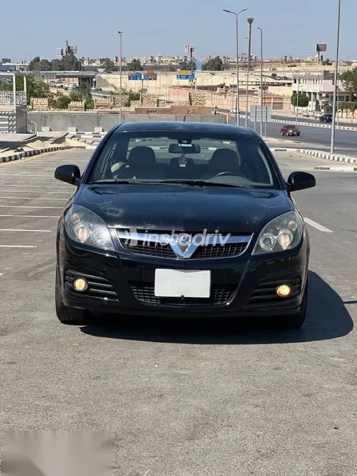 اوبل فيكترا 2008 أسود مستعملة للبيع - 1
