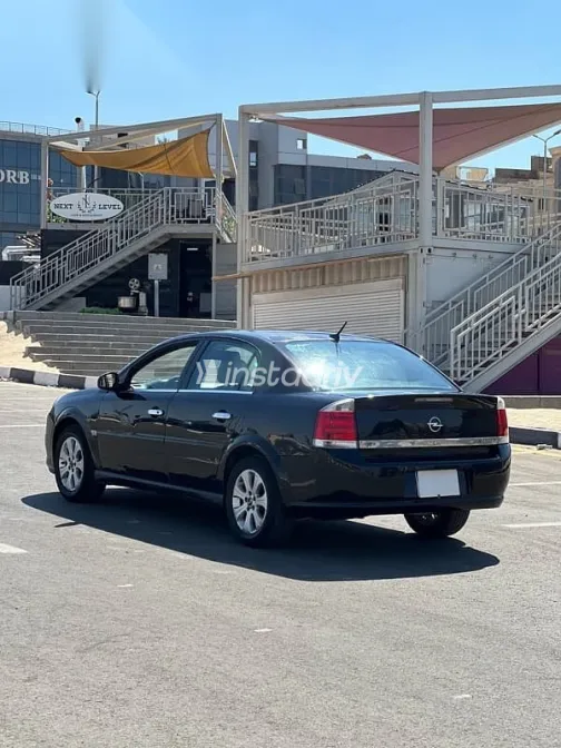 اوبل فيكترا 2008 أسود مستعملة للبيع - 5