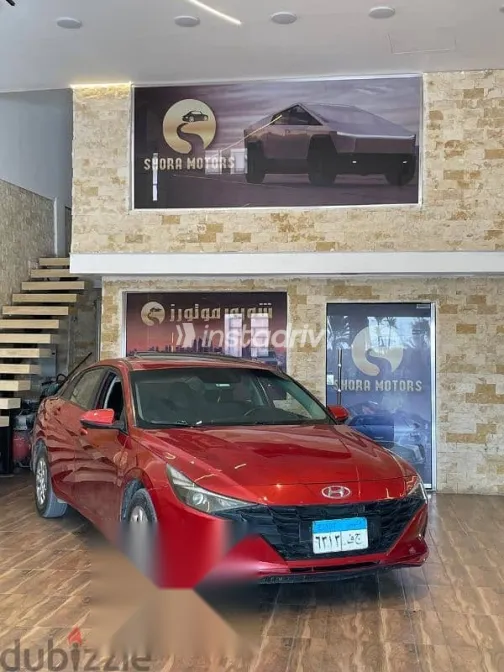 هيونداي إلنترا 2022 أحمر مستعملة للبيع - 2