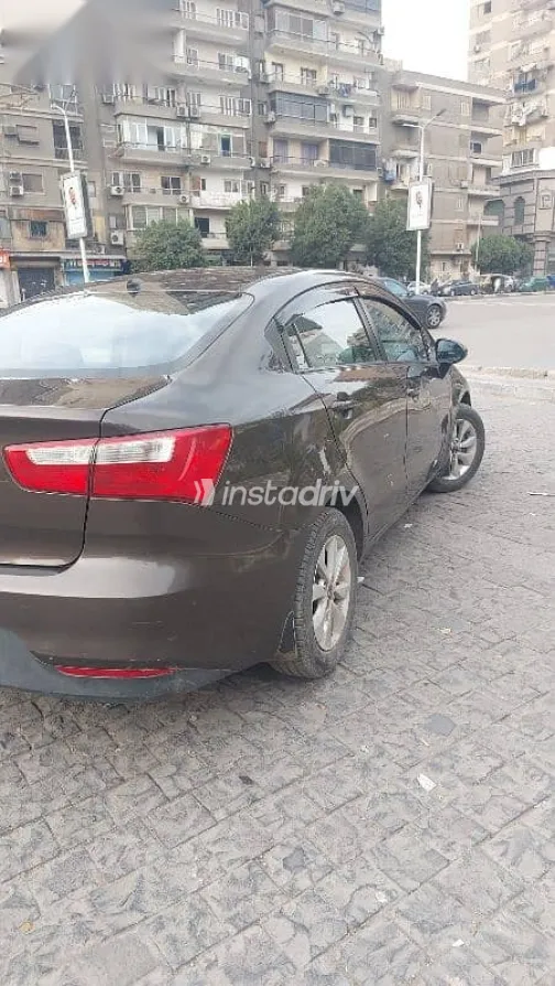 كيا ريو 2016 بني مستعملة للبيع - 2