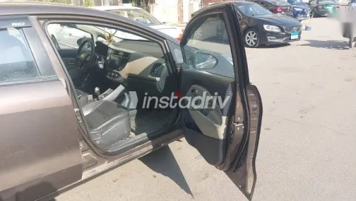 كيا ريو 2016 بني مستعملة للبيع - 8