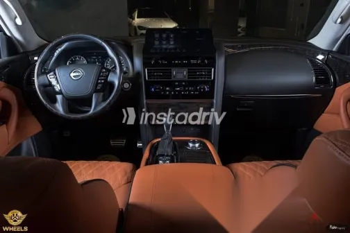 نيسان باترول 2024 رمادي مستعملة للبيع - 2