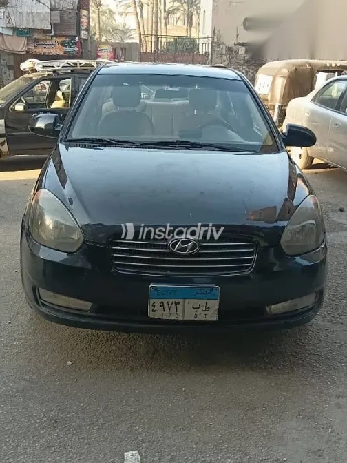 هيونداي اكسنت 2011 أسود مستعملة للبيع - 1