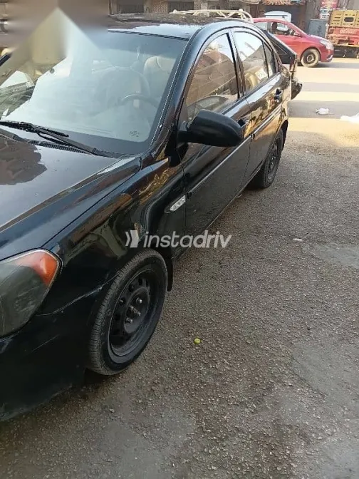 هيونداي اكسنت 2011 أسود مستعملة للبيع - 3