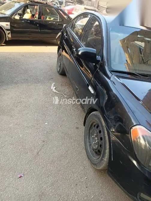 هيونداي اكسنت 2011 أسود مستعملة للبيع - 4