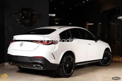 مرسيدس GLC 2026 أبيض جديدة للبيع - 2