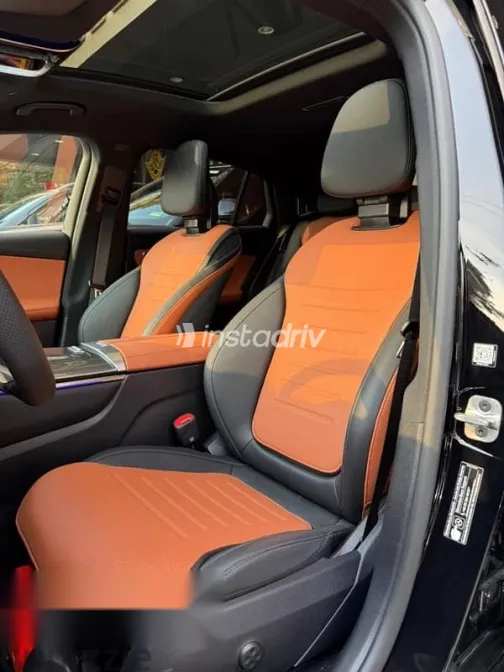 مرسيدس GLC 2026 أسود جديدة للبيع - 4