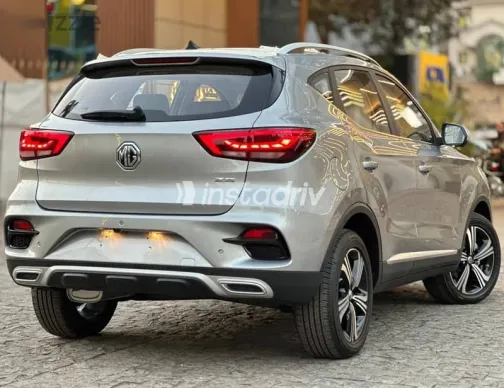 ام جى ZS 2026 أسود جديدة للبيع - 4