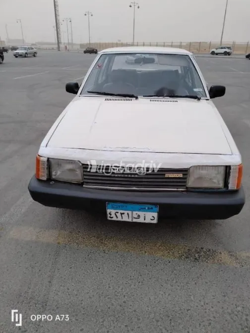 مازدا 323 1982 أبيض مستعملة للبيع - 1