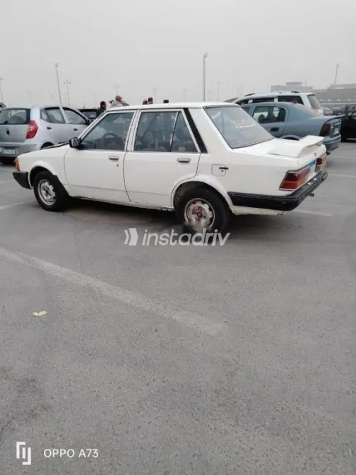 مازدا 323 1982 أبيض مستعملة للبيع - 2