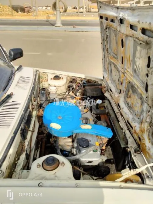 مازدا 323 1982 أبيض مستعملة للبيع - 3